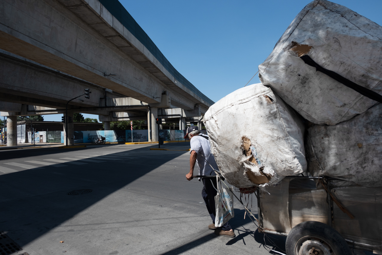 Cardboard train wreck in Buenos Aires - Image 4 of 22