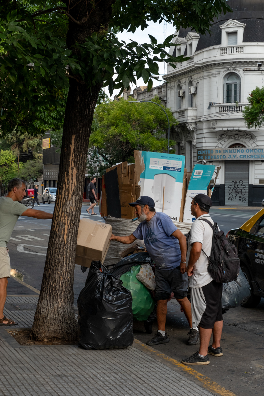 Cardboard train wreck in Buenos Aires - Image 8 of 22