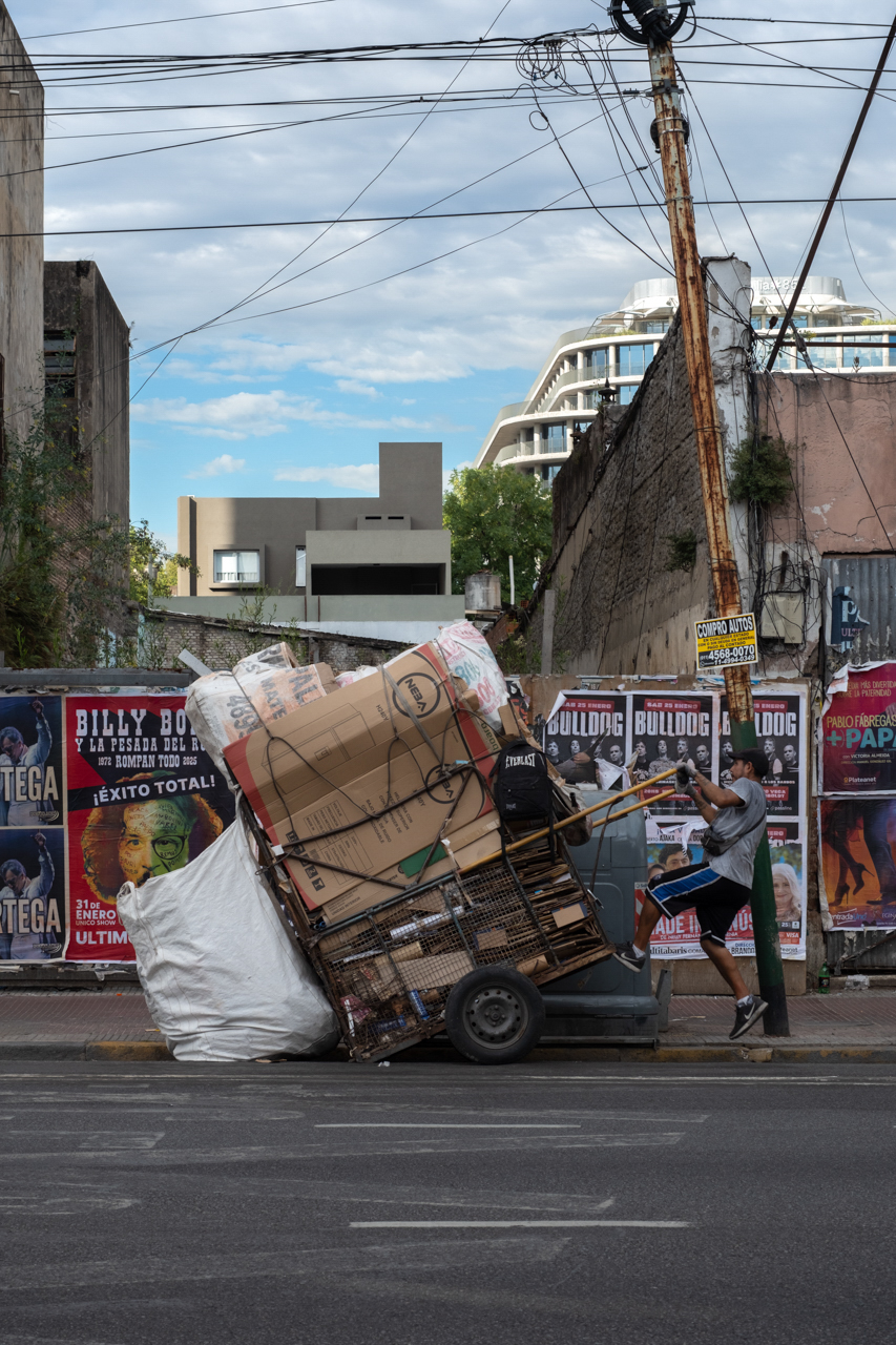 Cardboard train wreck in Buenos Aires - Image 12 of 22