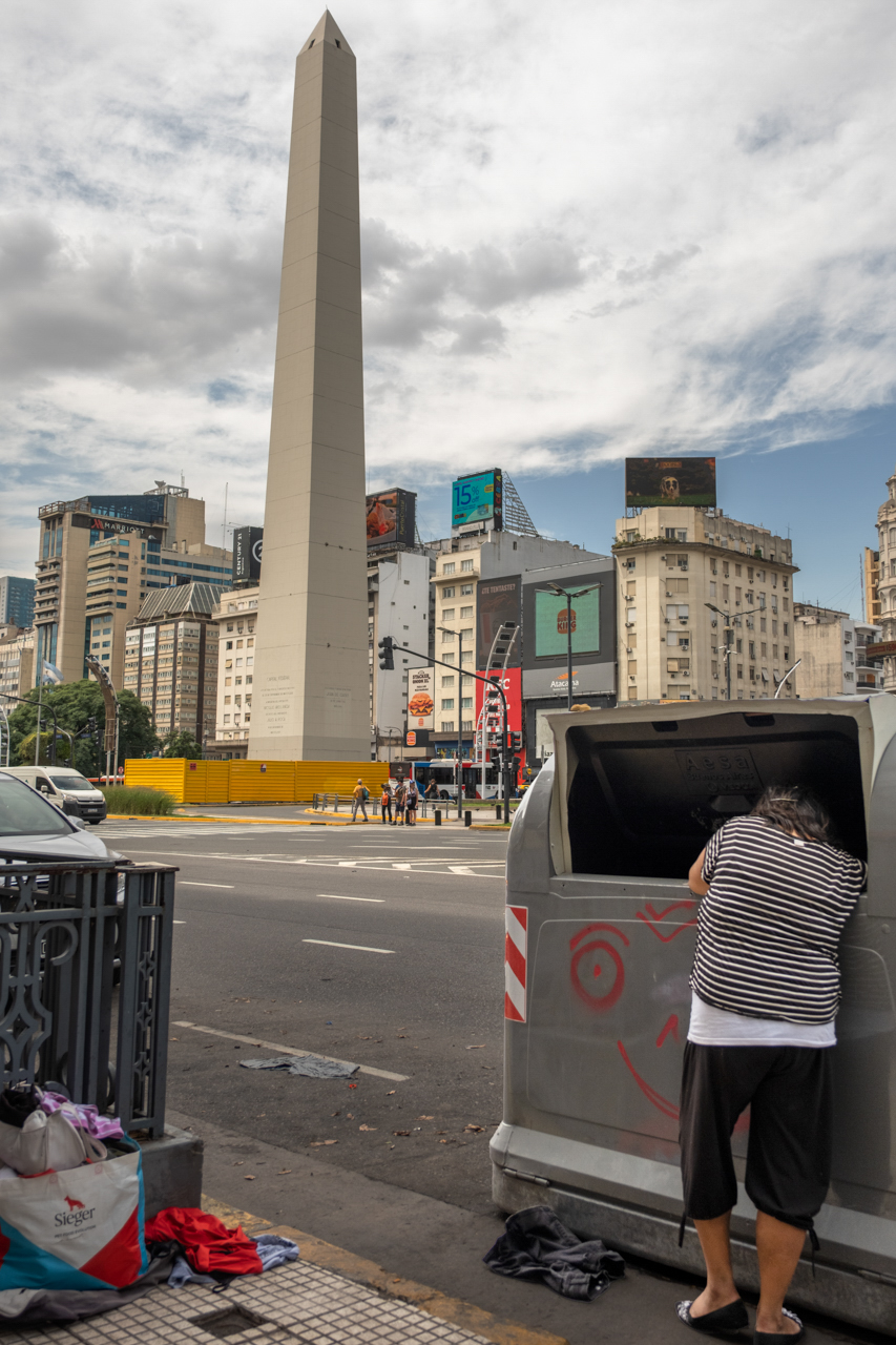 Cardboard train wreck in Buenos Aires - Image 22 of 22